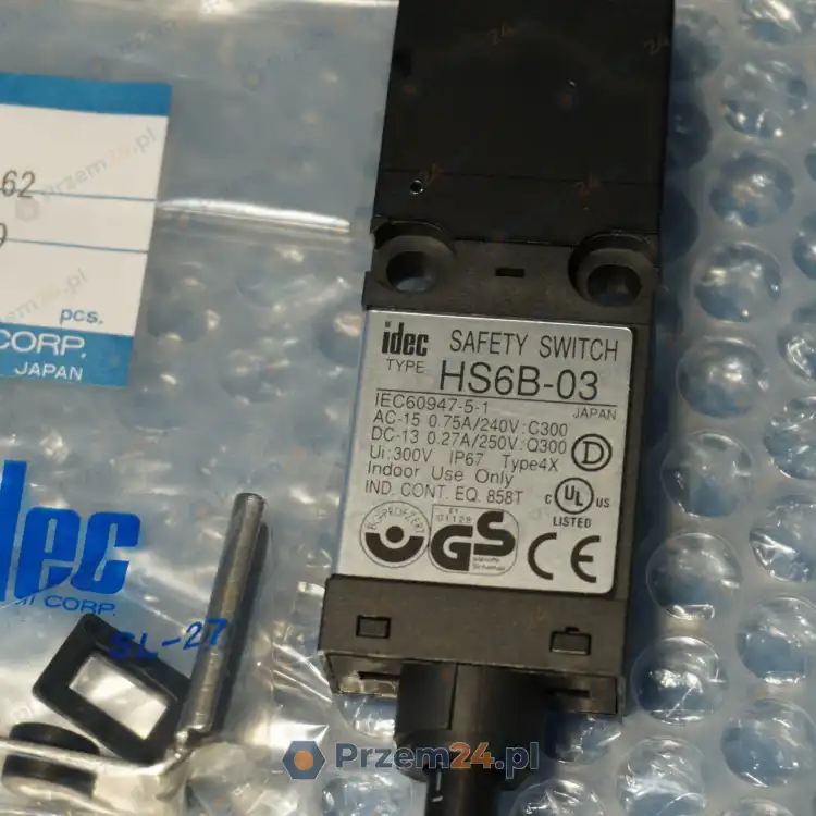 IDEC-HS6B-03B01-HS6B03B01-Safety-Switch-New-in-box-2