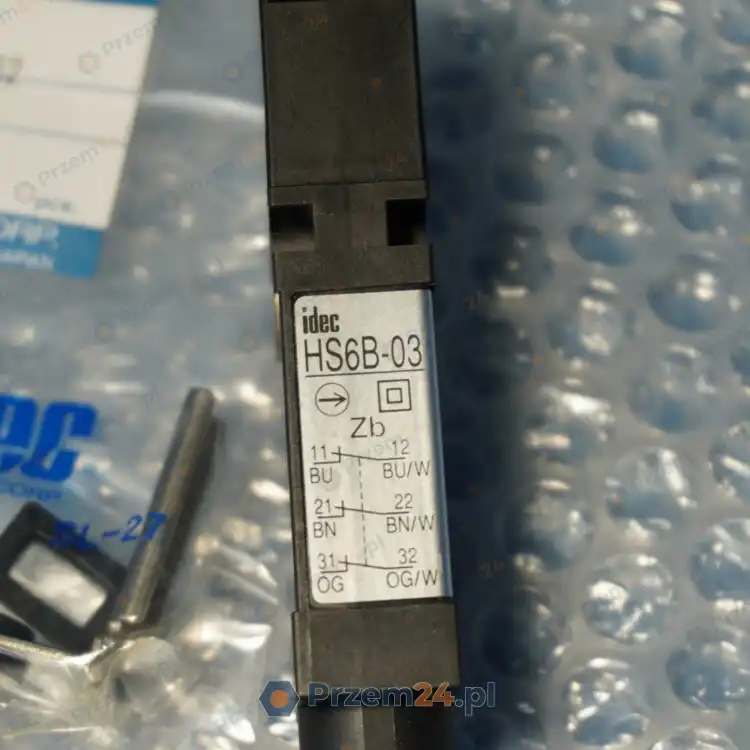 IDEC-HS6B-03B01-HS6B03B01-Safety-Switch-New-in-box-3
