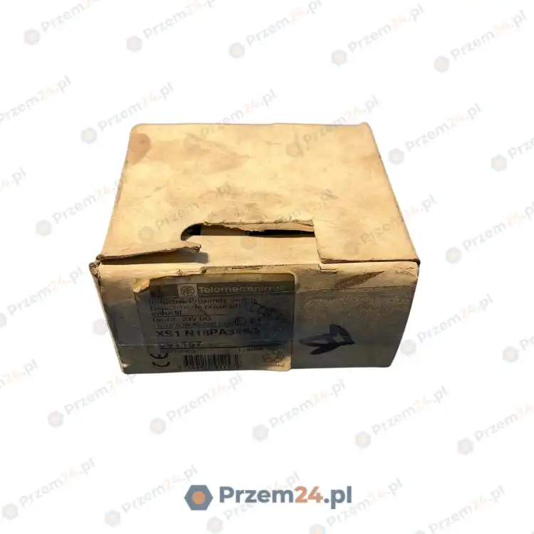 Telemecanique-XS1-N18PA349D-091157-Inductive-Proximity-Switch-New-in-box-3