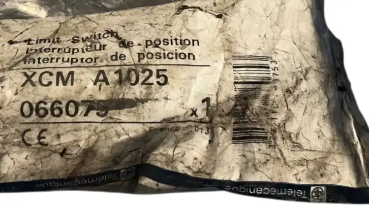 Telemecanique-XCM-A1025-XCMA1025-066075-Limit-Switch-New-in-box-2