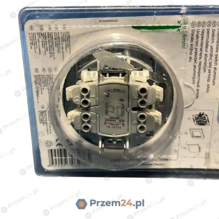 Schneider-SDN0500260-Sedna,-single-intermediate-switch-–-New-in-box-3