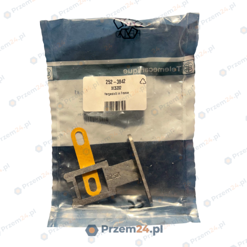 TELEMECANIQUE-XCSZ02-XCS-Z02-074536-252-3842-Limit-switch-key-New-in-box-2