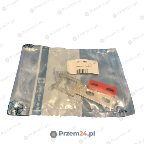 TELEMECANIQUE-XCSZ01-074535-XCS-Z01-252-3836-Safety-Switch-Key-New-in-box-2