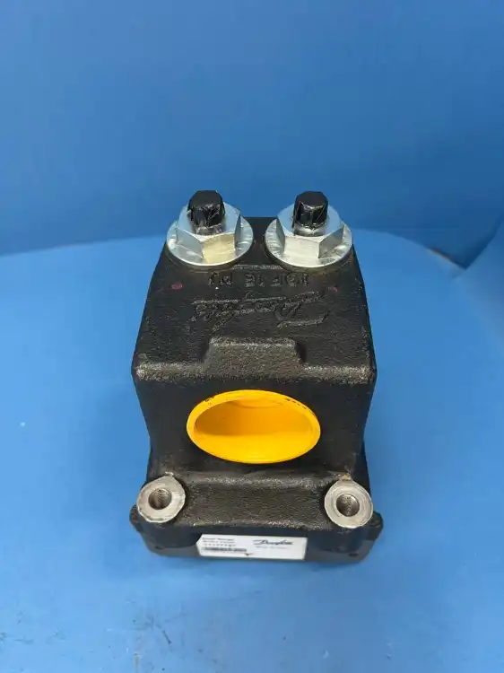 Danfoss-11177787-(Danfoss-11177758)-Brake-Valve-for-John-Deere-2