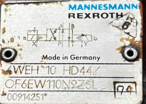 Mannesmann-Rexroth-4WE-6-D61-OFEW110N9Z5L-+-4WEH-10-HD44-OF6EW110N9Z5L-Valve