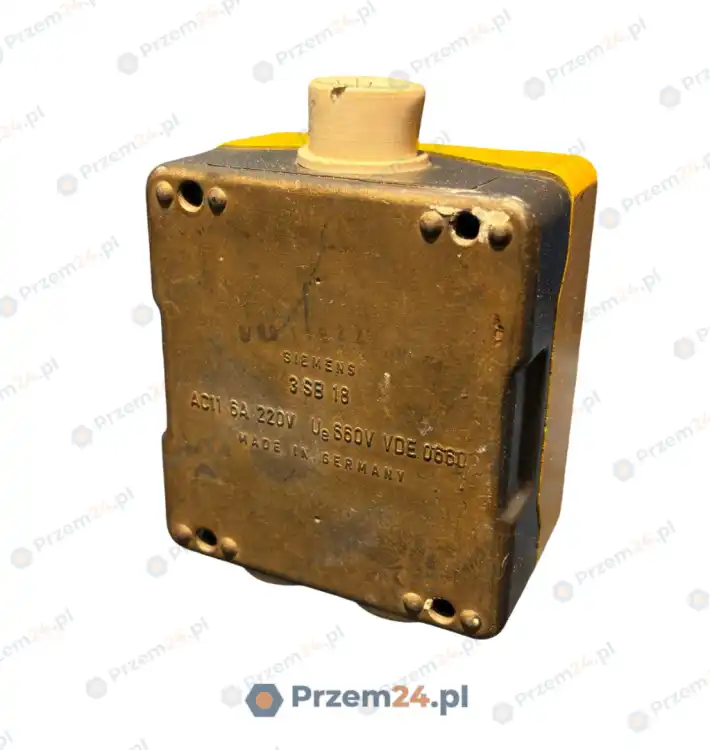 Siemens-3SB18-3-SB-18-Pressure-Button-AC11-6A-220V-3