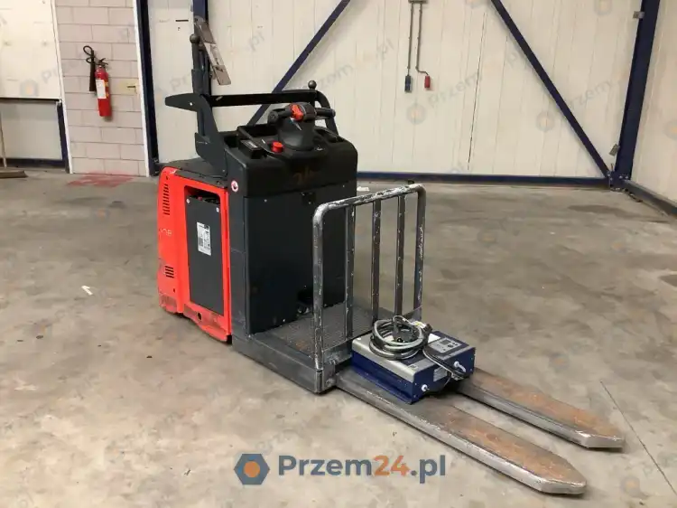 Forklift-komisjoner-for-kompletacji-Linde-V08-01-2018-rok