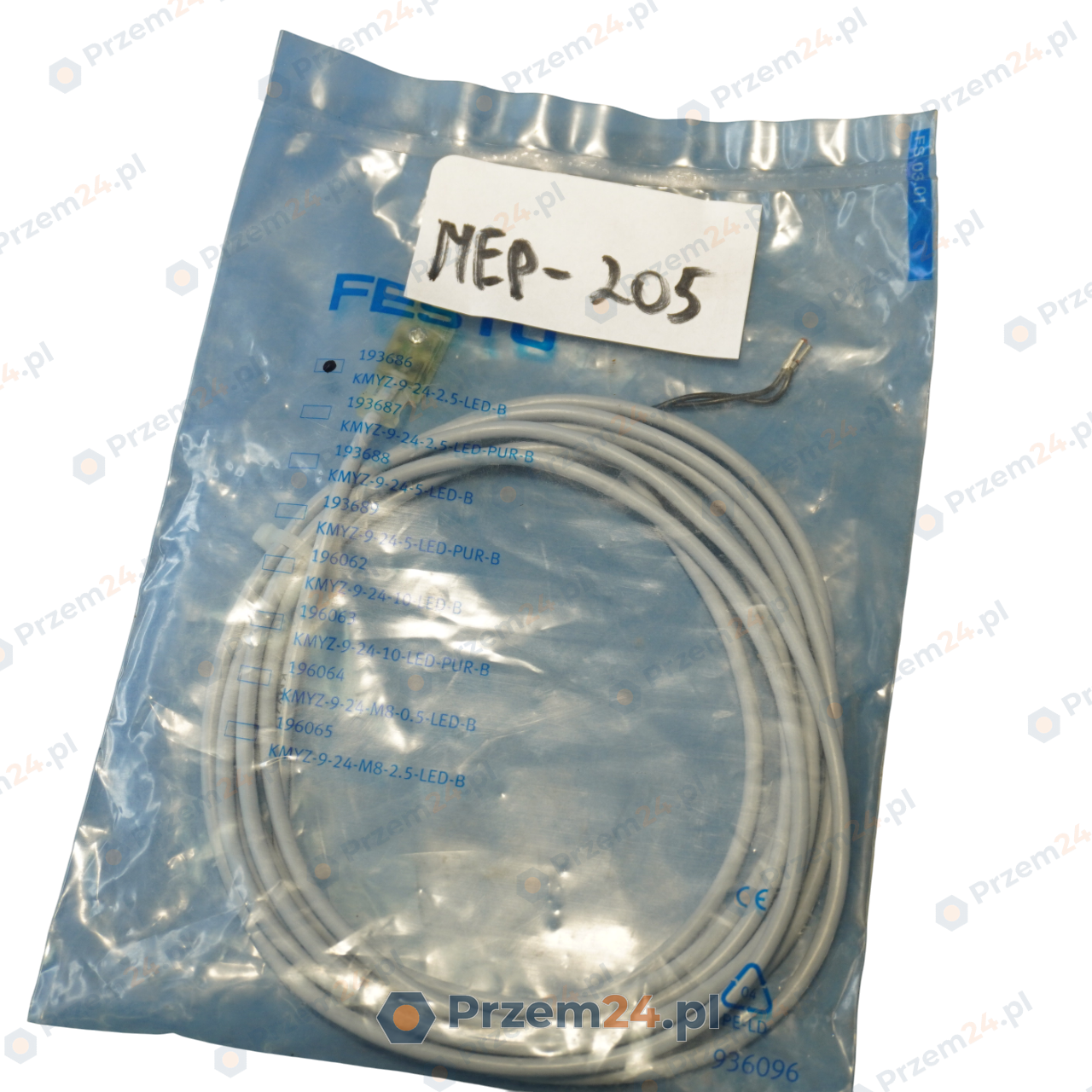 FESTO-KMYZ-9-24-2.5-LED-B-193686-Plug-Socket-With-Cable-New-in-box